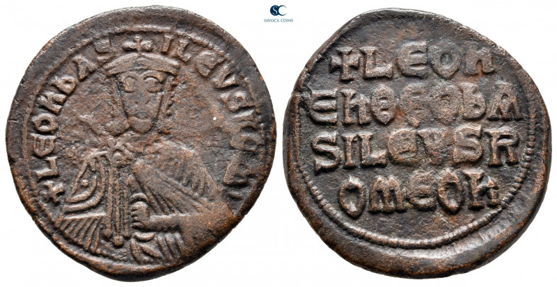 Leo VI the Wise AD 886-912. Constantinople
Follis Æ

28 mm, 7,42 g



ver...