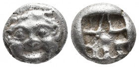 Greek
Mysia, Parion AR Drachm. Circa 550-520 BC. Facing head of gorgoneion with open mouth and protruding tongue / Irregular incuse punch.
Weight: 3.7...