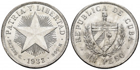 Cuba. 1 peso. 1932. (Km-15.2). Ag. 26,74 g. Minor nick on edge. XF. Est...50,00. 


 SPANISH DESRCIPTION: Cuba. 1 peso. 1932. (Km-15.2). Ag. 26,74 ...