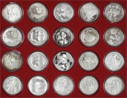 CHINA und Südostasien
China
Lots der Volksrepublik China
Schuber mit 20 Silbermünzen: 10 Yuan Panda (1 Unze) 1996 (2X), 1997, 1998, 1999, 2000, 200...