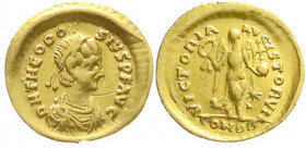 Römische Goldmünzen
Kaiserzeit
Theodosius II., 408-450
Tremissis 408/420. Diad., drap. Büste r./VICTORIA AVGVSTORVM CONOB. Victoria, im Feld Stern....