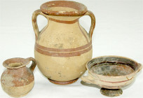 Ausgrabungen
Griechen
3 sizilianische Keramik-Arefakte um 250/220 v. Chr. Gefäß mit zwei Henkeln (Höhe 18 cm, kl. Bruchstelle am Bauch), kleineres G...