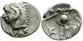 Altgriechische Münzen
Bithynia
Herakleia
Obol 353/347 v. Chr. Kopf des jungen Herakles mit Löwenskalp l./Trophäe mit Speer und Schild, davor Keule,...