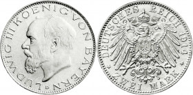 Reichssilbermünzen J. 19-178
Bayern
Ludwig III., 1913-1918
2 Mark 1914 D. fast Stempelglanz. min. Kratzer. Jaeger 51. 