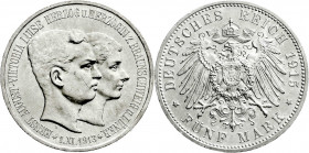 Reichssilbermünzen J. 19-178
Braunschweig
Ernst August, 1913-1916
5 Mark 1915 A. Mit Lüneburg.
vorzüglich/Stempelglanz, winz. Kratzer. Jaeger 58. ...