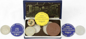 Münzen der Deutschen Demokratischen Republik
Gedenkmünzen der DDR
Funktionärsauszeichnung mit 3 X 5 Mark 1988, Saxonia/Ferneisenbahn. 1 X in Leinens...