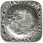 Varia
Silber
Türkei
Untersetzer, Silber 800, Hersteller Sener, Istanbul. Ansicht Schiff und Boote auf dem Bosporus. 80 X 80 mm. 26,2 g.
vorzüglich...