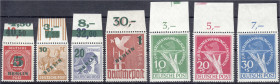 Briefmarken
Deutschland
Berlin
Grünaufdruck und Währungsgeschädigte 1949, zwei postfrische Oberrandsätze, unsigniert. Mi. 1.000,-€ +.
** Michel 64...