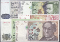 Banknoten
Ausland
Spanien
5 gut erhaltene Scheine: 500 und 1000 Pts. 1979, 1000, 2000 und 5000 Pts. 1992.
alle I und I- Pick 157,158,163,164,165. 