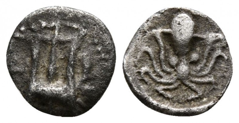 Bruttium. Kroton 525-425 BC.
Obol AR

7mm., 0,39g.

Tripod with legs termin...