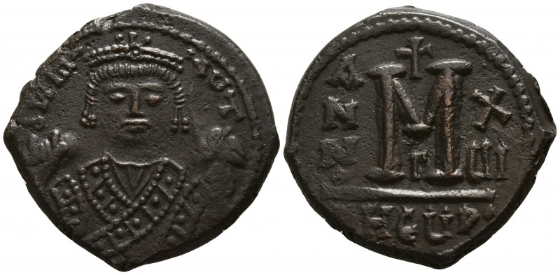 Maurice Tiberius. AD 582-602. Theoupolis (Antioch)
Follis Æ

26mm., 11,01g.
...