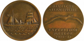 Allemagne, l'expédition océanographique atlantique Meteor, 1925-1927
Navire voguant à droite
Mouette encadrée par l'inscription en cinq lignes DEUTS...