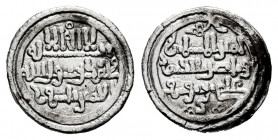 Almoravids. Ali ibn Yusuf y el Emir Tasfin. Quirate. Without mint mark. (Medina-159). Ag. 0,90 g. Almost VF. Est...20,00. 


SPANISH DESCRIPTION: A...