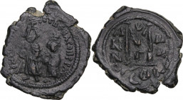 Heraclius, with Heraclius Constantine (610-641). AE Follis, Constantinople mint, 613-614. Obv. Heraclius and Heraclius Constantine standing facing, cr...