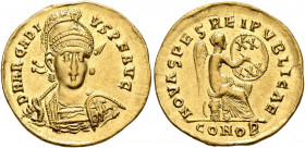 Arcadius, 383-408. Solidus (Gold, 20 mm, 4.41 g, 7 h), Constantinopolis, circa 402-403. D N ARCADI-VS P F AVG Pearl-diademed, helmeted and cuirassed b...