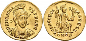 Honorius, 393-423. Solidus (Gold, 20 mm, 4.33 g, 5 h), Constantinopolis, 397-402. D N HONORI-VS P F AVG Pearl-diademed, helmeted and cuirassed bust of...