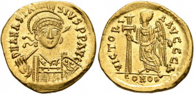 Anastasius I, 491-518. Solidus (Gold, 19 mm, 4.50 g, 6 h), Constantinopolis, 491-498. D N ANASTASIVS P P AVG Pearl-diademed, helmeted and cuirassed bu...