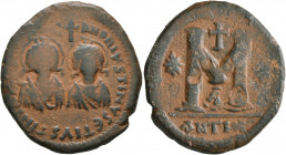 Justin I & Justinian I, 527. Follis (Bronze, 33 mm, 16.89 g, 11 h), Antiochia. D N D N IVSTINVS ЄT IVSTINIANV[S P P AVG] Diademed, draped, nimbate and...