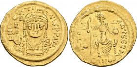 Justin II, 565-578. Solidus (Gold, 20 mm, 4.44 g, 7 h), Constantinopolis, 566/7-578. D N IVSTINVS P P AVI Helmeted and cuirassed bust of Justin II fac...