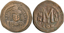 Maurice Tiberius, 582-602. Follis (Bronze, 33 mm, 12.29 g, 1 h), Constantinopolis, RY 8 = AD 589/90. D N MAVRC TibЄR P P AVG Helmeted and cuirassed bu...
