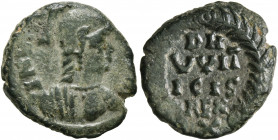 OSTROGOTHS. Witigis, 536-540. Dekanummium (Bronze, 17 mm, 3.42 g, 6 h), Ravenna. INVI[CTA ROMA] Helmeted and cuirassed bust of Roma to right. Rev. D N...