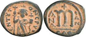 ISLAMIC, Time of the Rashidun. Pseudo-Byzantine types. Fals (Bronze, 23 mm, 4.67 g, 6 h), imitating the EN T૪TO NIKA follis of Constans II, before AH ...