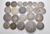 A lot containing 23 silver coins. All: Switzerland. 'Kantonsmünzen'. 17th century. Fine to very fine. LOT SOLD AS IS, NO RETURNS. 23 coins in lot.

...