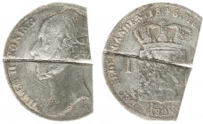 Koninkrijk NL Willem II (1840-1849) - 1 Gulden 1846 lelie (Sch. 523) - twee fragmenten van een contemporaine tinnen vervalsing in een zakje, blijkbaar...