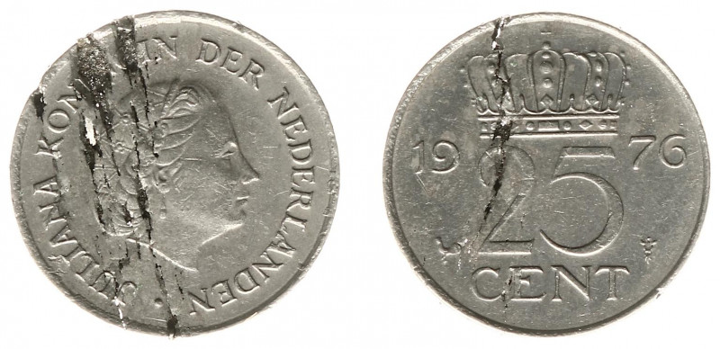 Misslagen en afwijkingen Koninkrijk NL - 25 Cent 1971 MISSLAG 'geslagen op defec...