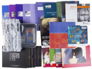 Doos met BU-sets wb. geboorte- en huwelijksets, Irissets, Dag van de muntsets, HCF-sets en promotiesets, tevens diverse coincards met euromunten, 5 eu...
