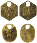 Nederlands Indië - Twee messing penningen met gat - naar verluidt Indische hondenbelastingpenningen - ovaal 24x30 mm, Pbg 182 (Palembang ?) en zeshoek...