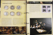 Netherlands - Collectie 'Rembrandt en zijn leerlingen in zegels en zilver' in spec. verzamelmap, 37 penningen