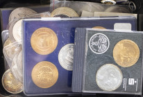 Netherlands - Lot met diverse Nederlandse en wereld zilveren penningen