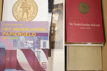 Varia - Literatuur - Nederland - Toele & Jacobi 'Noodgeld van Nederland Tweede Wereldoorlog' nieuwstaat - toegevoegd catalogus Akkermans & Vercoulen e...