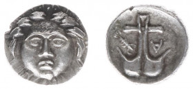 Northern Greece - Thrace - Apollonia Pontika - AR Diobol (BC ca. 375-335, 1,03 g) - Laureate head of Apollo facing / Upright anchor, A under left fluk...
