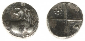 Northern Greece - Thrace - Cherronesos - AR Hemidrachm (c. 400-350 BC, 2.40 g) - Forepart of lion right, head reverted / Quadripartite incuse incuse s...