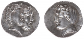 Greece - Islands off Caria - Kos - AR Didrachm (c 345-340 BC, 6.67 g) - Biton, magistrate - Head of Herakles right, wearing lion's skin headdress / Ve...