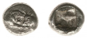 Asia Minor - Ionia - Kings of Lydia - Kroisos (c 560-546 BC) - 1/12 Stater (Sardes, 550-546 BC, 0.77 g) - Confronted foreparts of a lion and a bull / ...