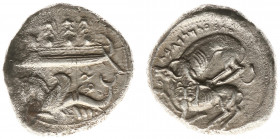The East - Phoenicia - Byblos / Azbaal (c 350-333 BC) - AR Dishekel (12.78 g) - War galley to left with lion's head as prow, waves below, three hoplit...