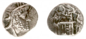 Persis - Rulers under Seleucid sovereignty, 190/164 -140 BC - Unknown king I-X - AR Hemidrachm (c. 125 BC, 2.02 g) - - Bust of bearded king right, wea...