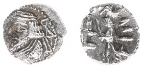 Persis - Rulers under Parthian sovereignty, 100 BC - end of 1st cent AD - Vahšīr (Oxarthes) - AR Obol (0.65 g) - Bust of bearded king left, wearing di...