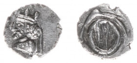 Persis - Rulers under Parthian sovereignty, 100 BC - end of 1st cent AD - Prince Z (former Unknown King II) - AR Obol ( 0.45 g) - Bearded bust with cr...
