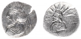 Persis - Vādfradād V dynasty, late 1st cent-211 AD - Ardaxšīr III (Artaxerxes) - AR Hemidrachm (1.34 g) - Bearded, diademed bust left, no legend /rev....