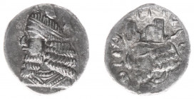 Persis - Vādfradād V dynasty, late 1st cent-211 AD - Ardaxšīr IV (Artaxerxes) - AR Hemidrachm (0.98 g), Diademed bust to right, no legend / Bearded bu...