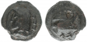 Pre-Denarius Coinage (ca. 280-211 BC) - AE Quadrans (Rome, c 225-217 BC, 71.86 g) - Head of Hercules left wearing lion's skin, three pellets behind / ...