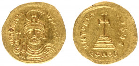 Heraclius (610-641) - AV Solidus (Constantinople E = 5th officina, 610-613, 4.48 g) - DN HERACLIUS PP AVG, draped and cuirassed facing bust wearing cr...