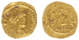 Constans II (641-668) - AV Tremissis (Constantinople, 1.40 g) - Diademed, draped and cuirassed bust right / Cross potent (S. 984) - good VF