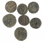 Roman coinage - A small lot with Roman Folles: Licinius (2), Galerius, Galerius Maximianus, Maximinus II, Constantius II, Valentinianus I, etc. - in t...