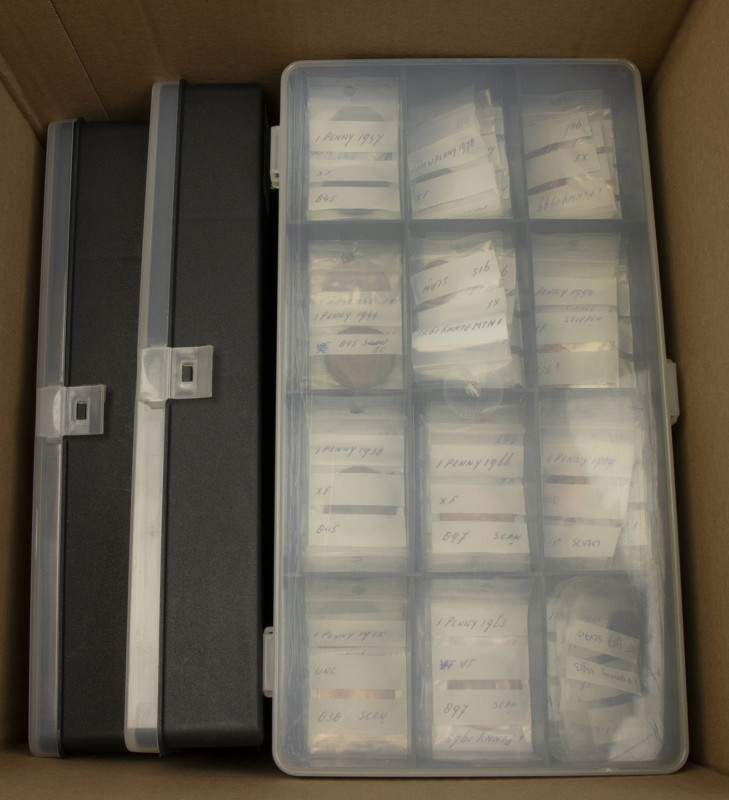 England - Collection coins England in 6 storage boxes, all coins described and s...