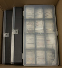 England - Collection coins England in 6 storage boxes, all coins described and sorted in zipbags, mainly modern low denomination coins up to 2 Pounds